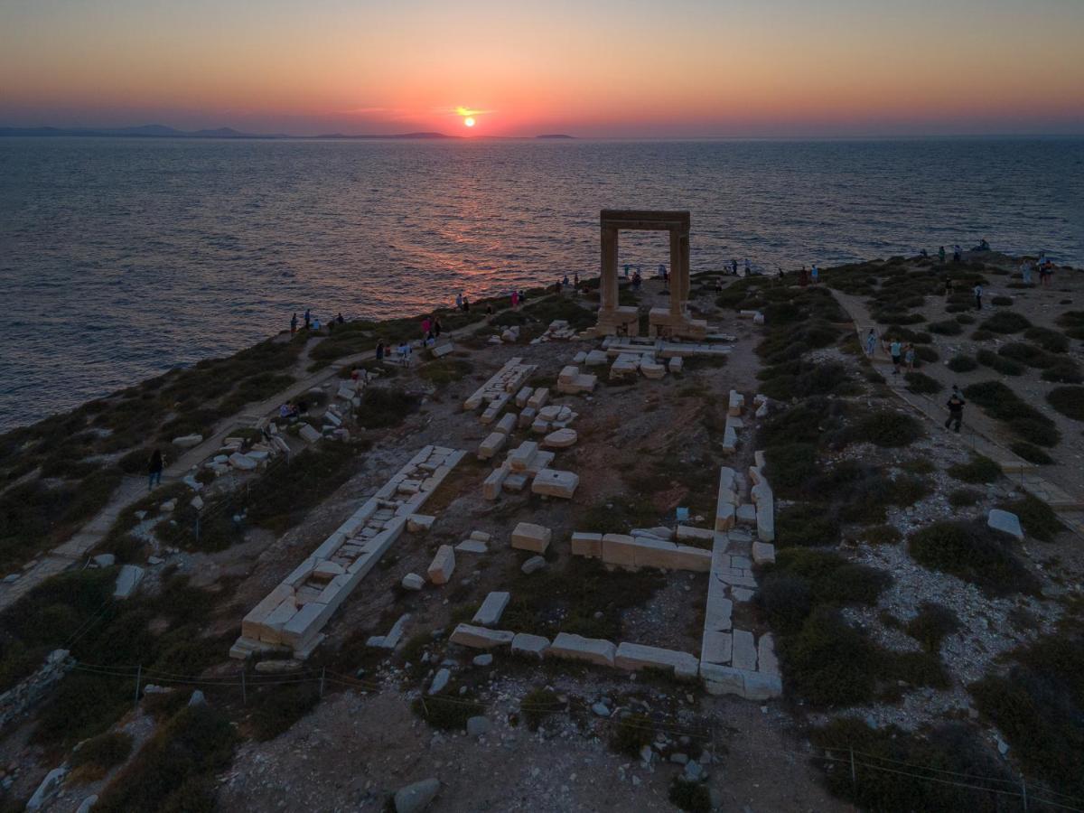 Naxos City Portara Seaside Luxury Suites المظهر الخارجي الصورة