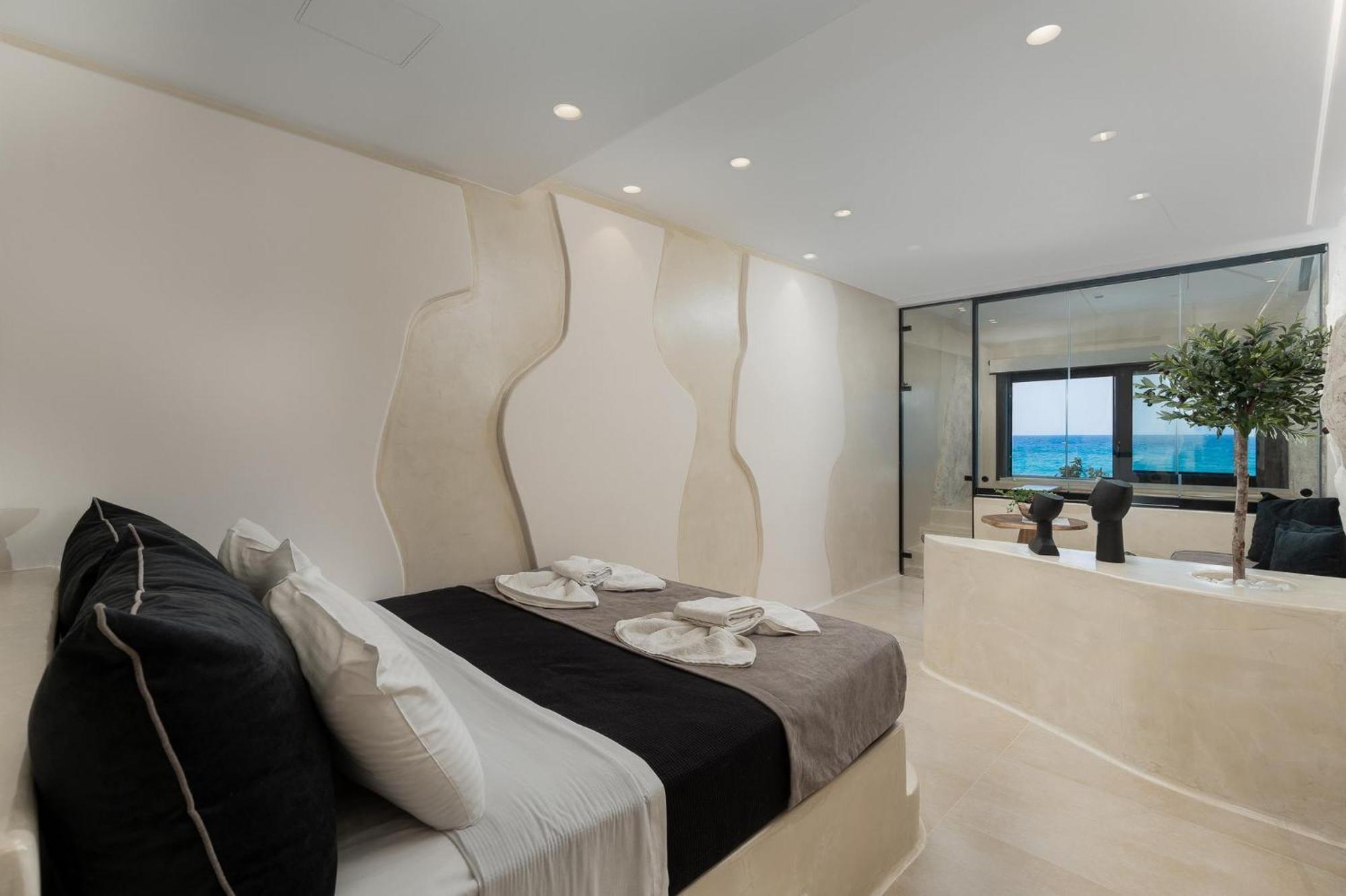 Naxos City Portara Seaside Luxury Suites المظهر الخارجي الصورة